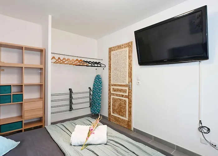 Διαμέρισμα Appt T2 En Rez-de-jardin, Au Calme, A 2mn Tram ! Castelnau-le-Lez